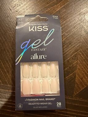 Kiss Gel Fantasy Allure Ready-to-Wear Gel Press-On Nails in Nude Pink